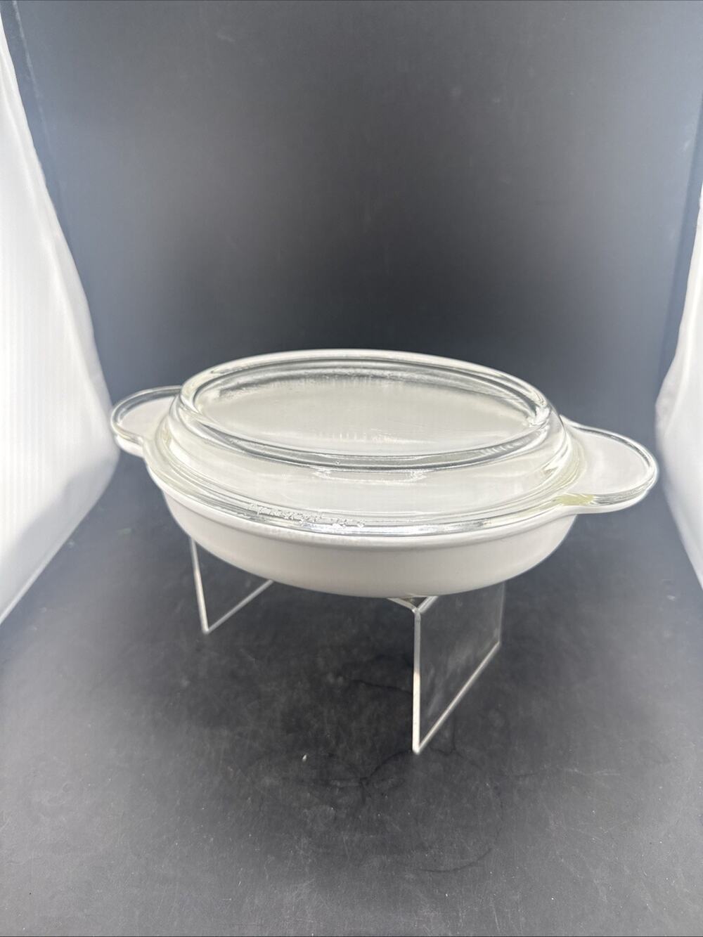 Vintage Corning Ware Grab It White Oval Casserole P-14-B w/Pyrex Lid P-14-C